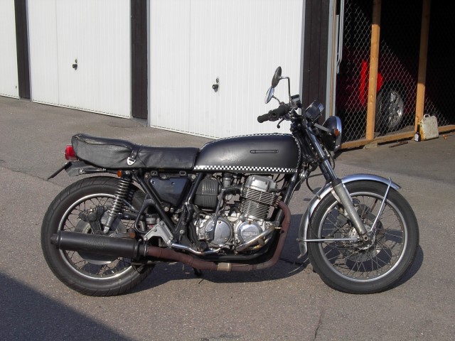 &quot;Gamla Bettan&quot; En cb 750 f1 som inte är riktigt i orginalskick. Kan bli en Cafe Racer nån gång