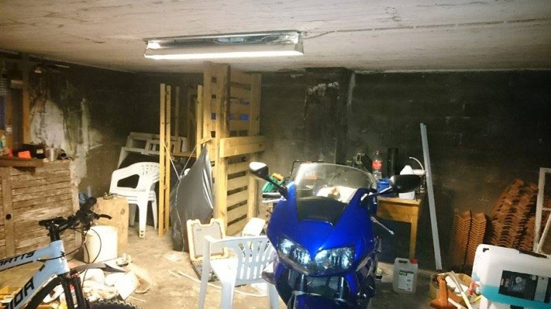 garage.jpg